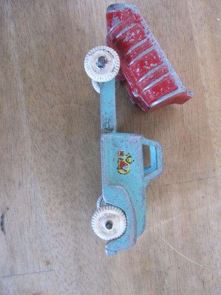 VINTAGE FUN HO UTE DUMP TRUCK Carousel 2