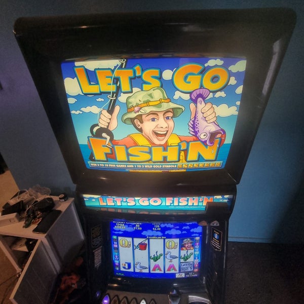 Let's go fishing pokie machine slot machine (new/old notes coins) Carousel 1