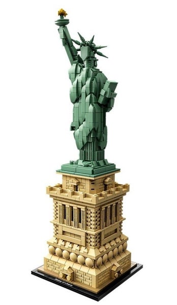 LEGO Architecture Statue of Liberty Model (21042) Carousel 3