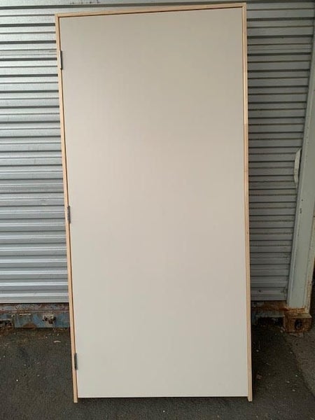 MDF FLUSH HOLLOW CORE INTERIOR HOLLOW CORE PREHUNG DOOR 1980 X 660 Carousel 1