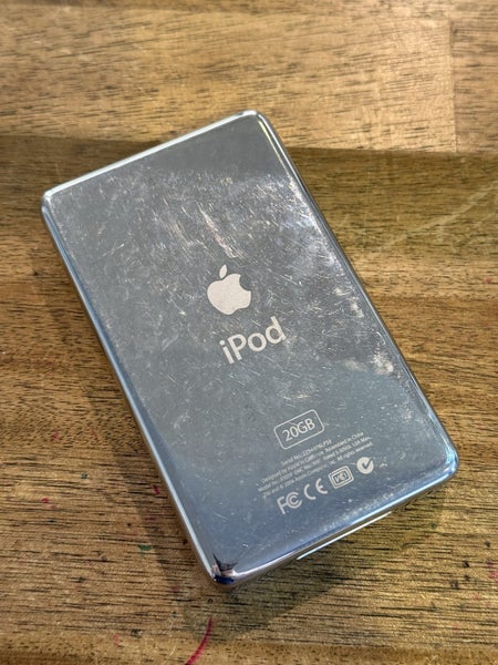 iPod 20GB White Carousel 2