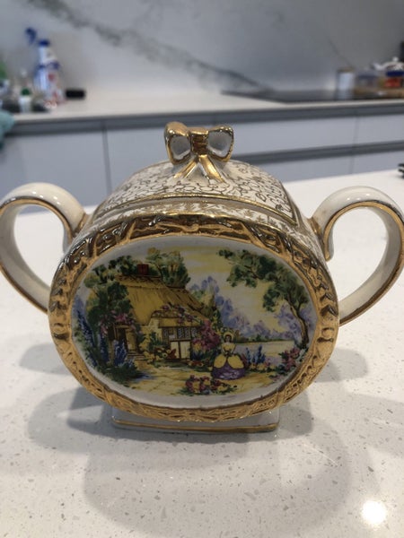 Sugar bowl 1878 Sadler Carousel 1