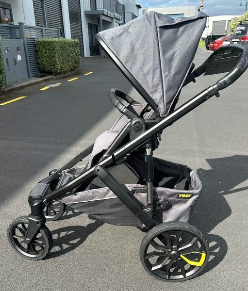 USED VEER pram, switch&roll luxe bundle, one frame+one seat Carousel 1