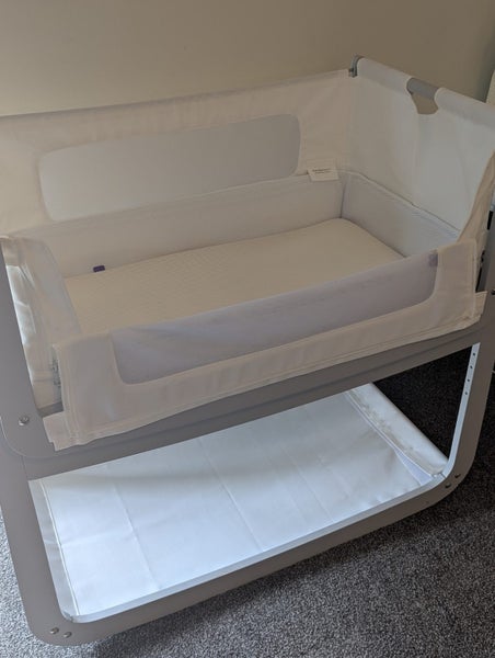 SnuzPod 4 Bassinet – As New + Accessories Included62863215958403113