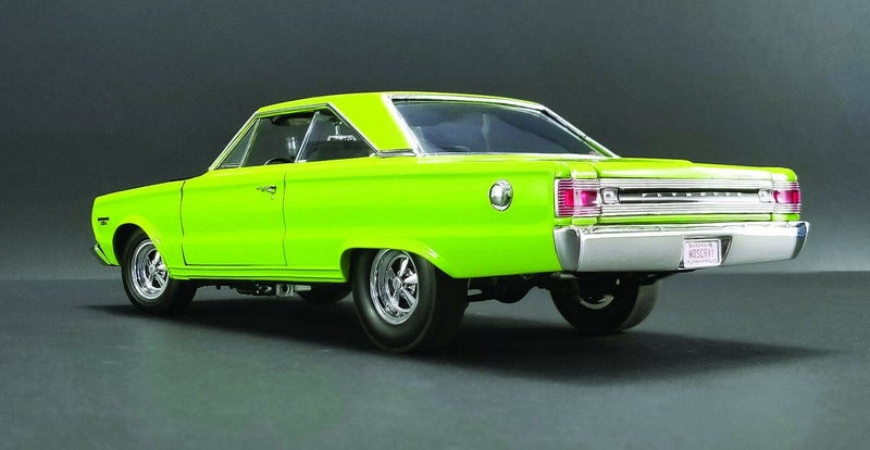 1/18 ACME 1967 Plymouth GTX (Limelight Green) Carousel 2