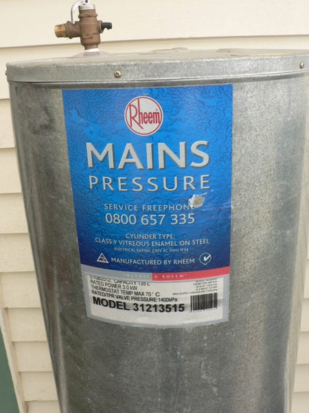 hot water cylinder 2012 Rheem 135L mains pressure Carousel 2