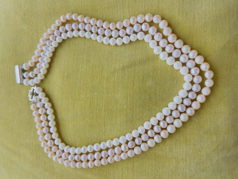 Three strand pink pearls Carousel 2