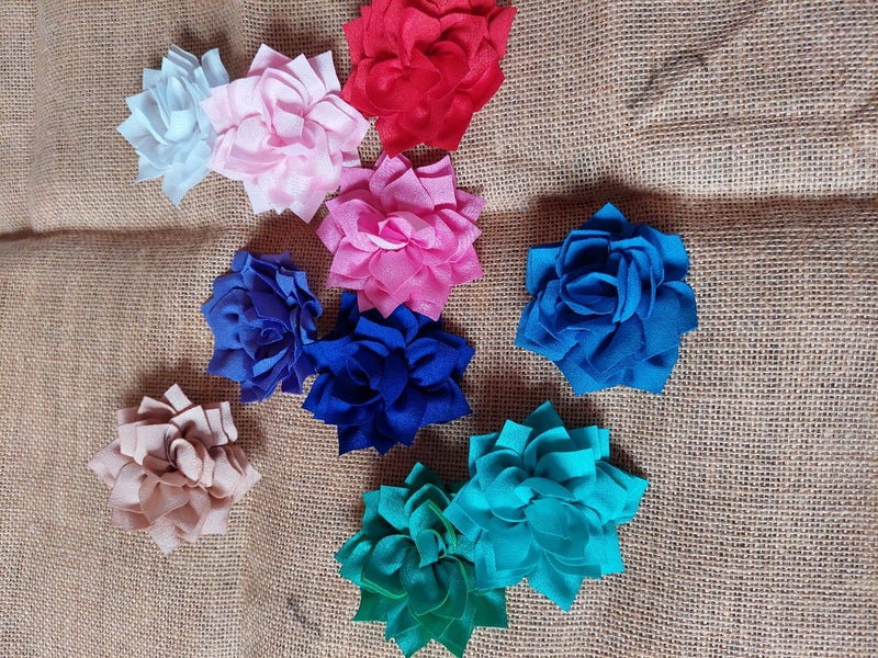 Bulk fabric flowers Carousel 1