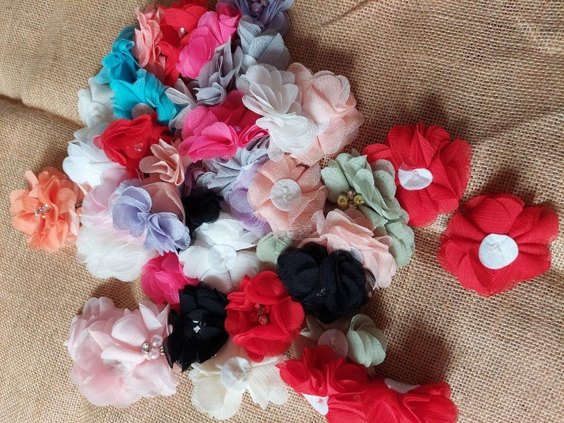 Bulk fabric flowers Carousel 1