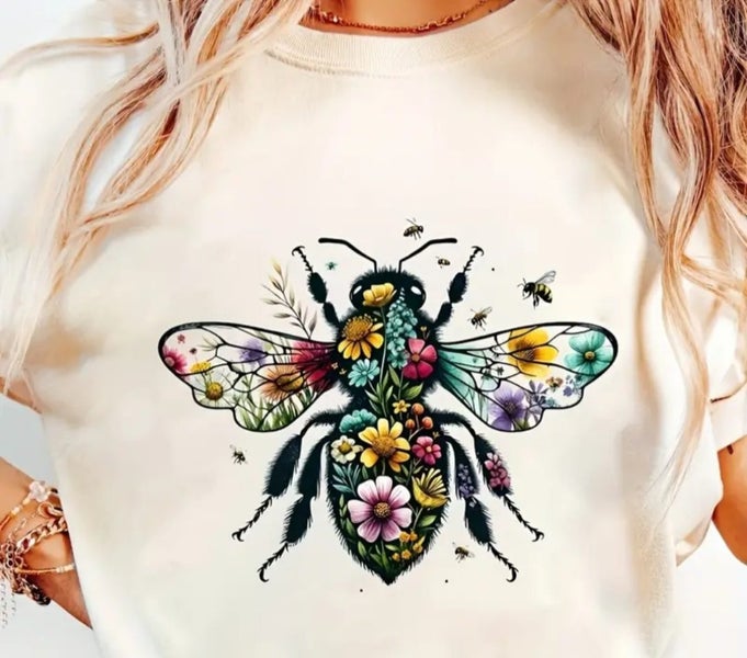 Beautiful Vintage Bee with Floral Design Iron On Transfer Carousel 1