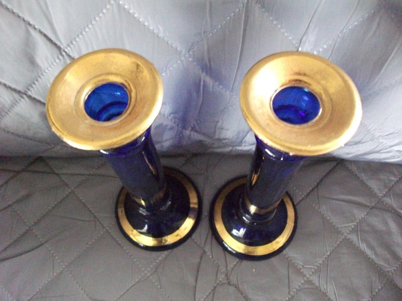 2 x COBALT BLUE GLASS CANDLE STICKS WITH GOLD TONED TRIM Carousel 2