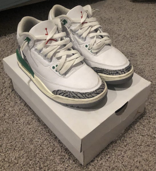 Jordan 3’s Lucky Green Carousel 2