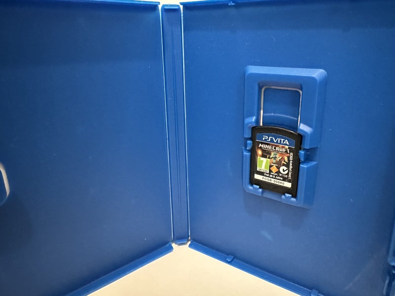 Minecraft: PlayStation Vita Edition Carousel 2