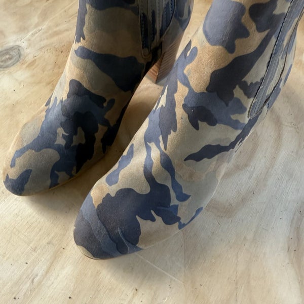 Top End Camo Heeled Ankle Boots Size 37 Carousel 2
