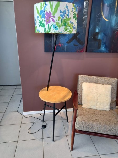 Floor lamp/small table Carousel 1