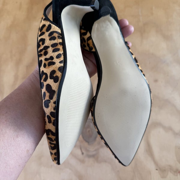 Luichiny “Harry” Leopard print Kitten Heel Size 38 Carousel 4