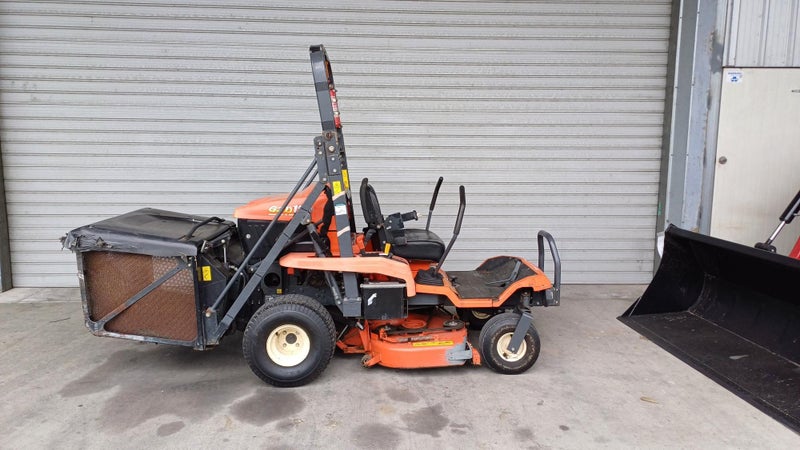 2015 Kubota GZD15 Carousel 1