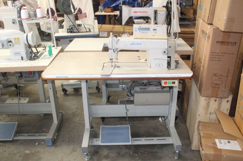 JUKI AUTOMATIC INDUSTRIAL SEWING MACHINE Carousel 1