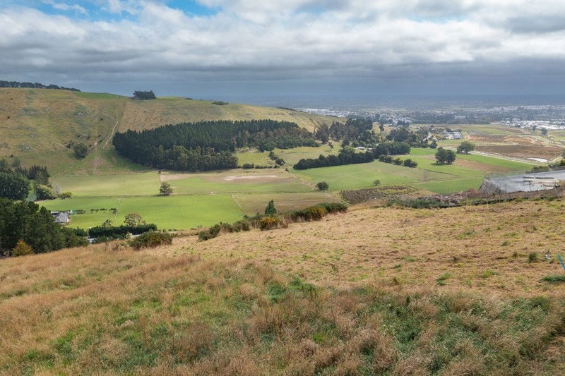 Image 2 of 27