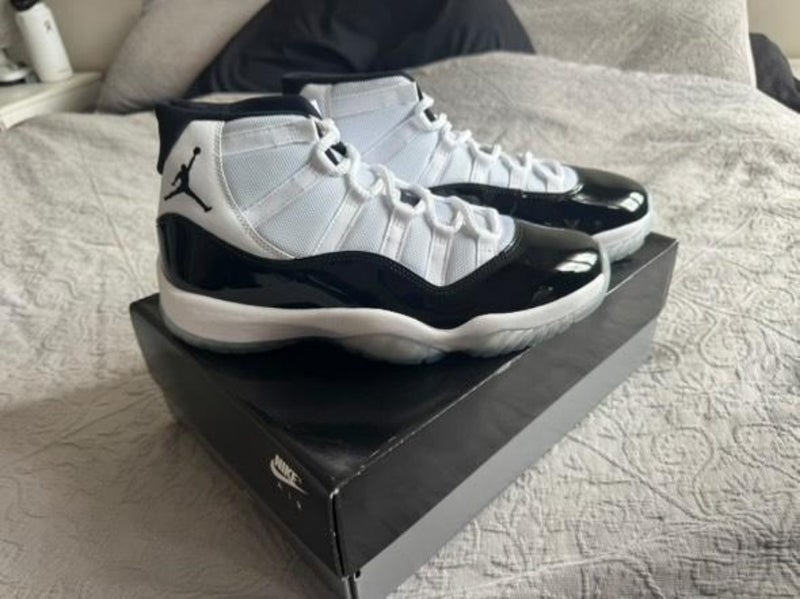 AJ11 Air Jordan 11 Concords 2018 sz9US BNDS with receipts Carousel 1