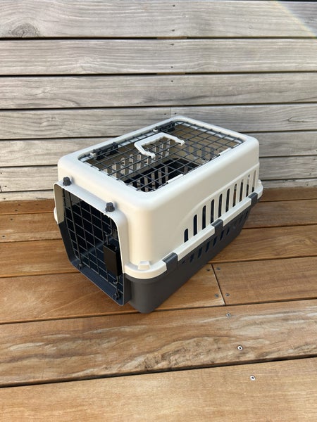 Brooklands cat carrier x-small up to 5kg Carousel 1