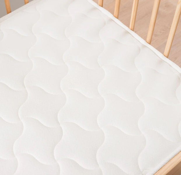 MOCKA SECONDS: Vale Cot Mattress Carousel 2