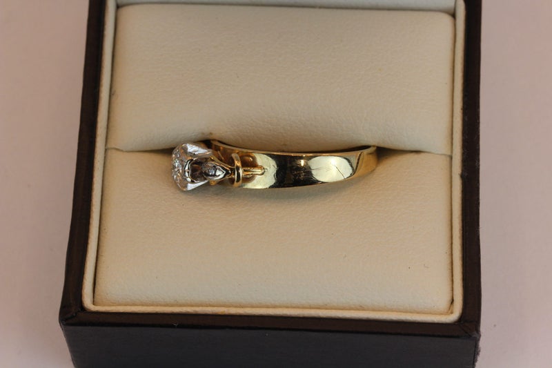 9ct Diamond ring Carousel 2