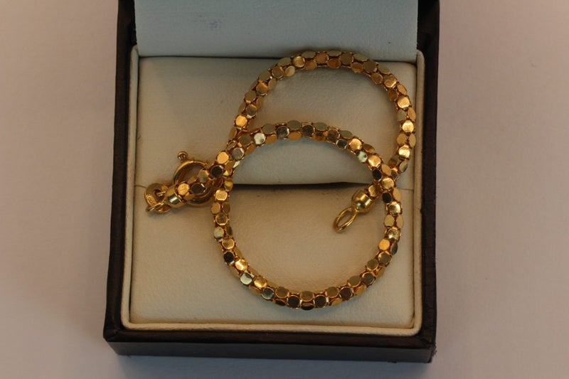 18ct Gold ‘Popcorn’ bracelet Carousel 4