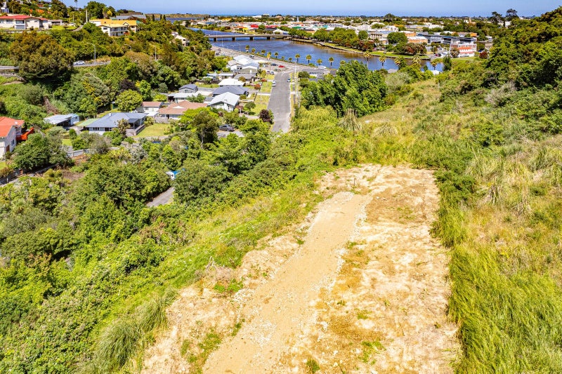 Expansive Section with City Views62863301007745113