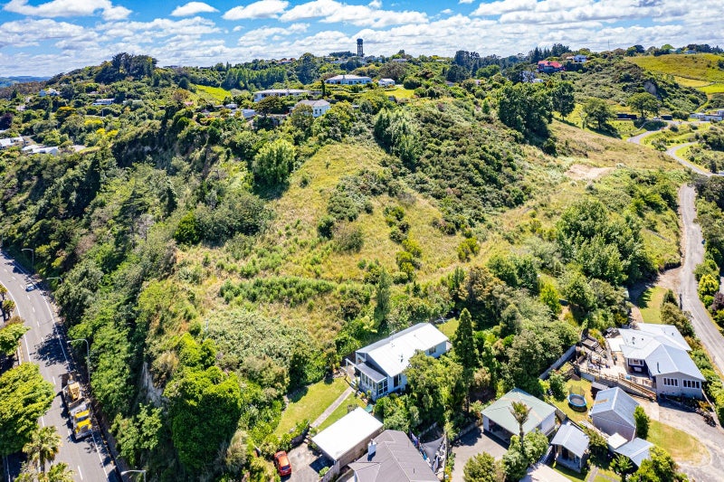 Expansive Section with City Views62863301007745114