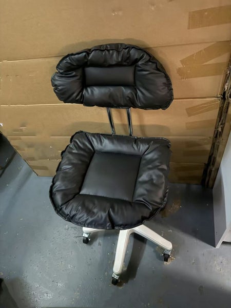 Backrest, Swivel, Height Adjustable Makeup Chair Carousel 2