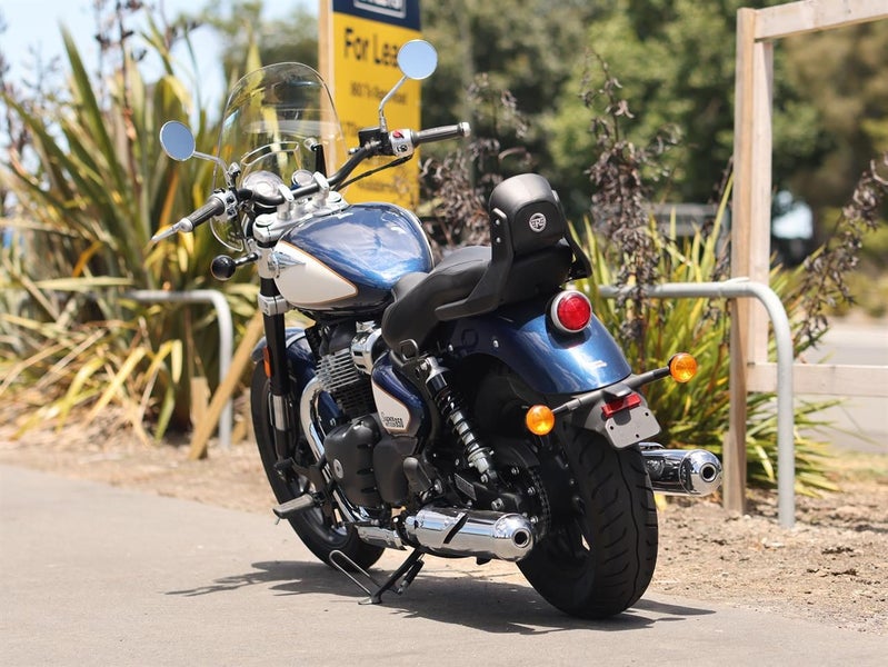 2025 Royal Enfield Super Meteor 65062864756013825114