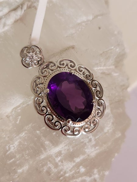 Amethyst Pendant in solid 925 Silver Carousel 1