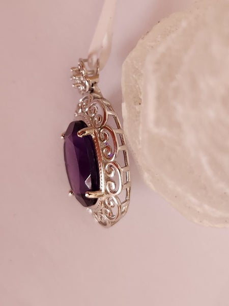 Amethyst Pendant in solid 925 Silver Carousel 11