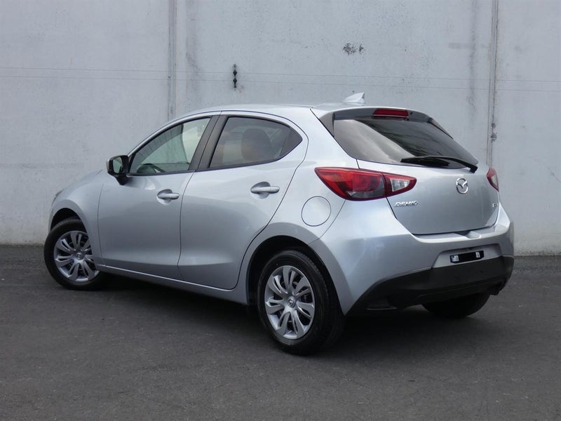 2017 Mazda Demio 13S/REVERSE CAMERA/BLIND SPOT...62865829633281111