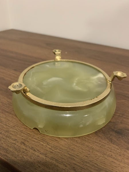 Onyx ashtray Carousel 6