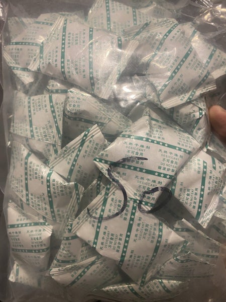 desiccant 1Kg bag Carousel 1