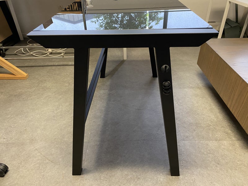 Black glass and metal desk Carousel 2