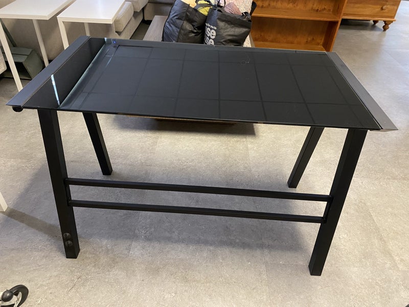 Black glass and metal desk Carousel 3
