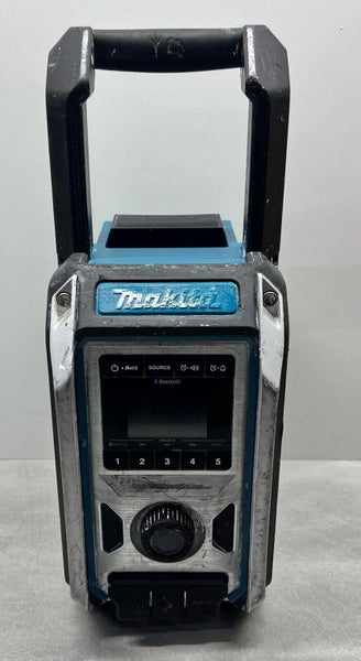 Makita 18V LXT / 12V CXT / AC Bluetooth Jobsite Radio (DMR113) Carousel 8