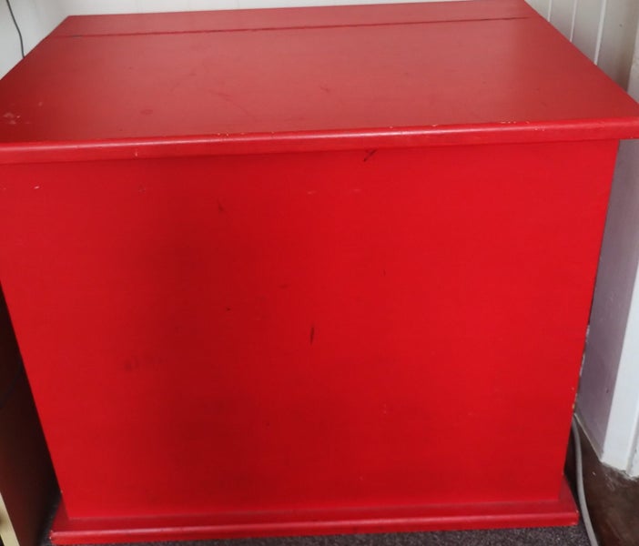 Solid red toy box Carousel 4