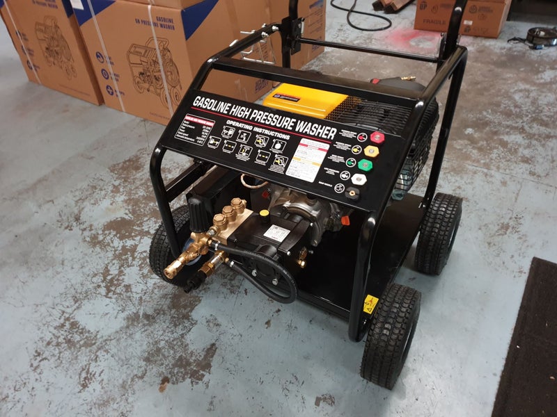 Rato 15 hp, Hawk pump 3000 psi, 2,1 reduction gearbox Carousel 1