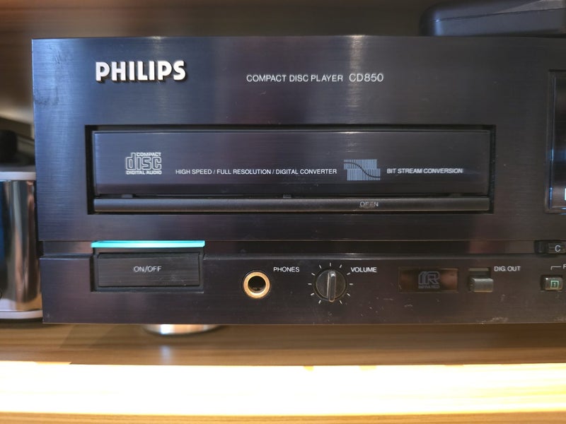 Philips CD850 CD player (Free Shipping) Carousel 2