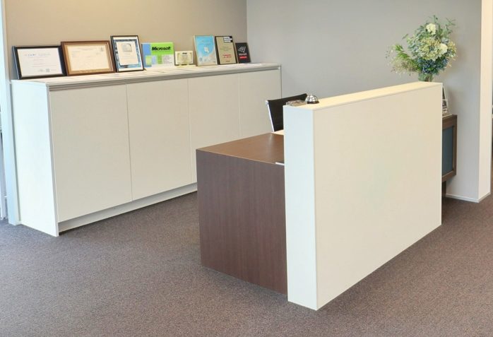 Reception Desk (Price Reduced) Carousel 1