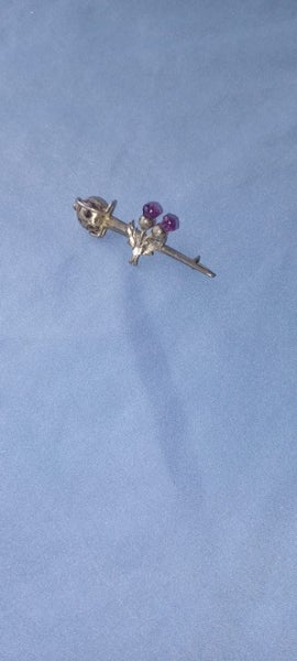 Ideal for mothers day - silver brooch Carousel 1