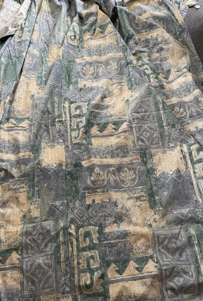 x2 curtains lot #3 Carousel 2