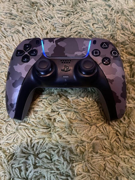 PS5 Dualsense Wireless Controller Camo Edition Carousel 1