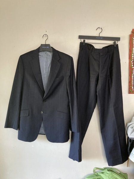 Sabé 100% Wool Navy Blue Pinstripe Suit (Made in New Zealand) Carousel 1
