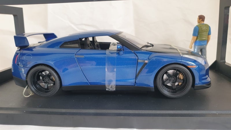 JADA FAST AND FURIOUS BRIANS NISSAN SKYLINE GT-R R35 WITH LIGHTS 1:18 SCALE MIB Carousel 4