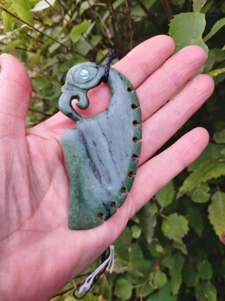 Pounamu Manaia Carousel 3